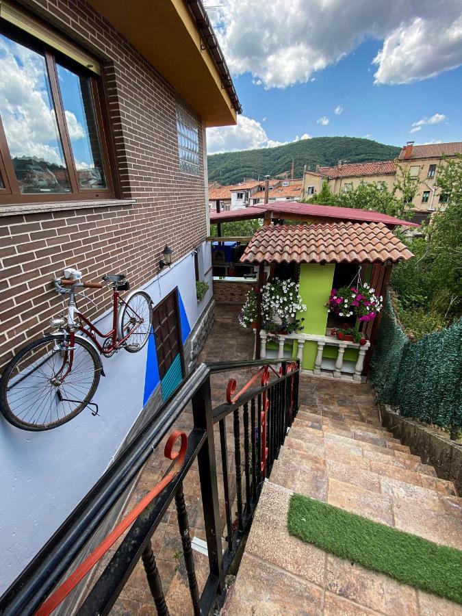 Villa Casa Julian Cistierna Exterior foto